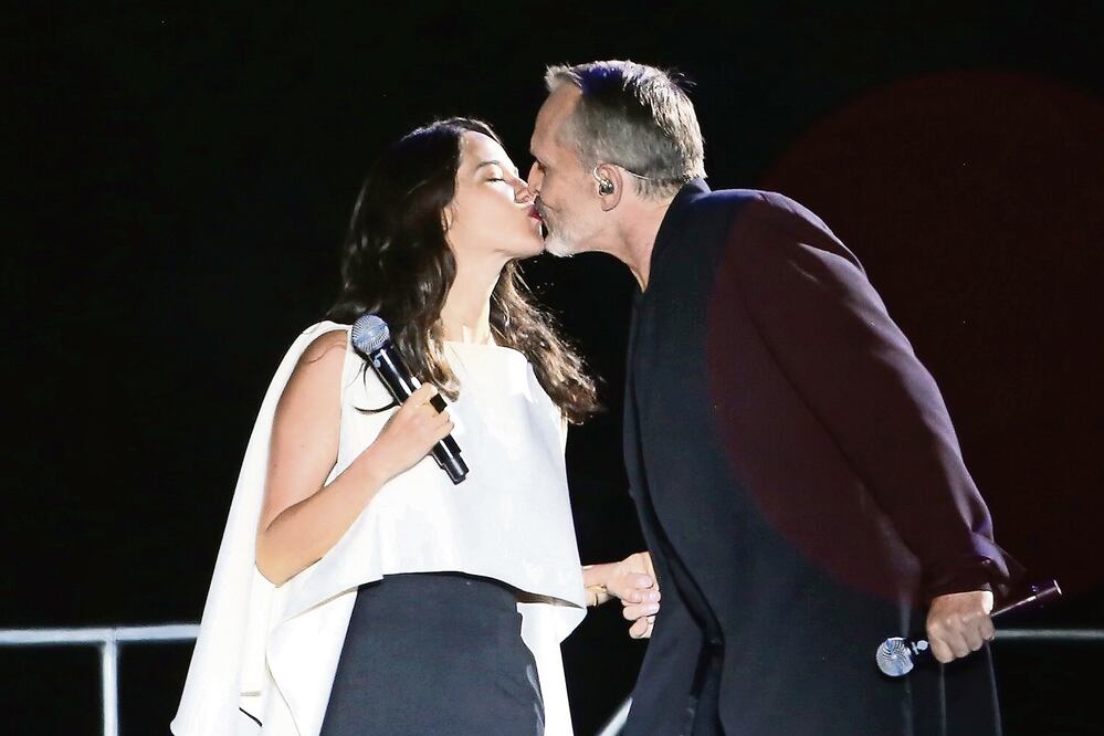 En “Aire soy” Ximena Sariñana y Bosé se besaron (BERENICE FREGOSO. EL UNIVERSAL)