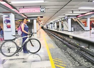 El Metro permitirá ingreso con bicicletas por el Paseo Nocturno del Día de Muertos