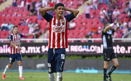 Los mejores memes sobre Uriel Antuna y su negativa para salir de Chivas 