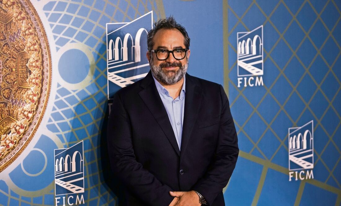 El mexicano apoya la lucha de los actores y escritores por defender su trabajo, pero considera que, como pasó con los sets digitales, la industria no podrá prescindir de ellos. Foto: EFE