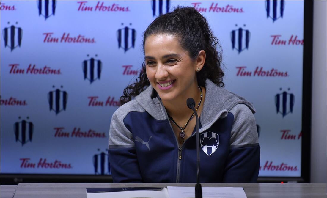 Eva Espejo no será más la entrenadora de Rayadas / Foto: Imago7