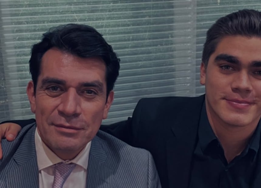 santiago, hijo de Jorge Salinas, compartió esta foto en sus redes en 2024.