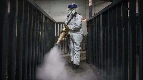 "Encaramos epidemias como el coronavirus de forma equivocada"