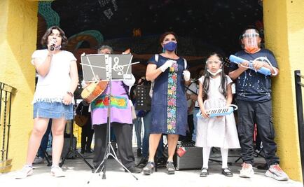 Clara Brugada propone escuelas de danza y muralismo en Iztapalapa