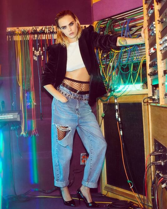 Cara Delevingne es un ejemplo de chica effortless / Foto: Instagram 