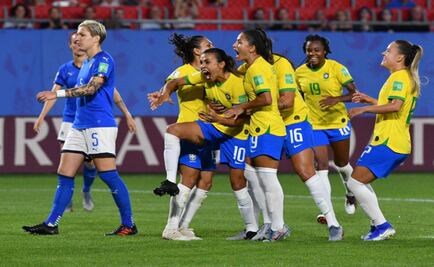 Marta le da el pase a octavos de final a Brasil en el Mundial Femenil