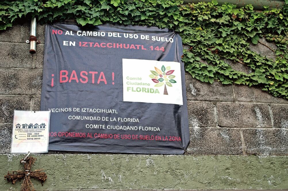 En la colonia Florida hay varias escuelas que atraen muchos viajes en auto y colapsan las calles a las horas de entrada y salida de alumnos, dicen vecinos (JOSÉ TORRES. EL UNIVERSAL)