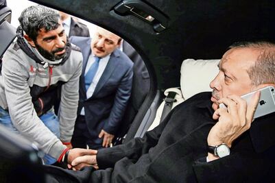Erdogan convence a hombre de no morir