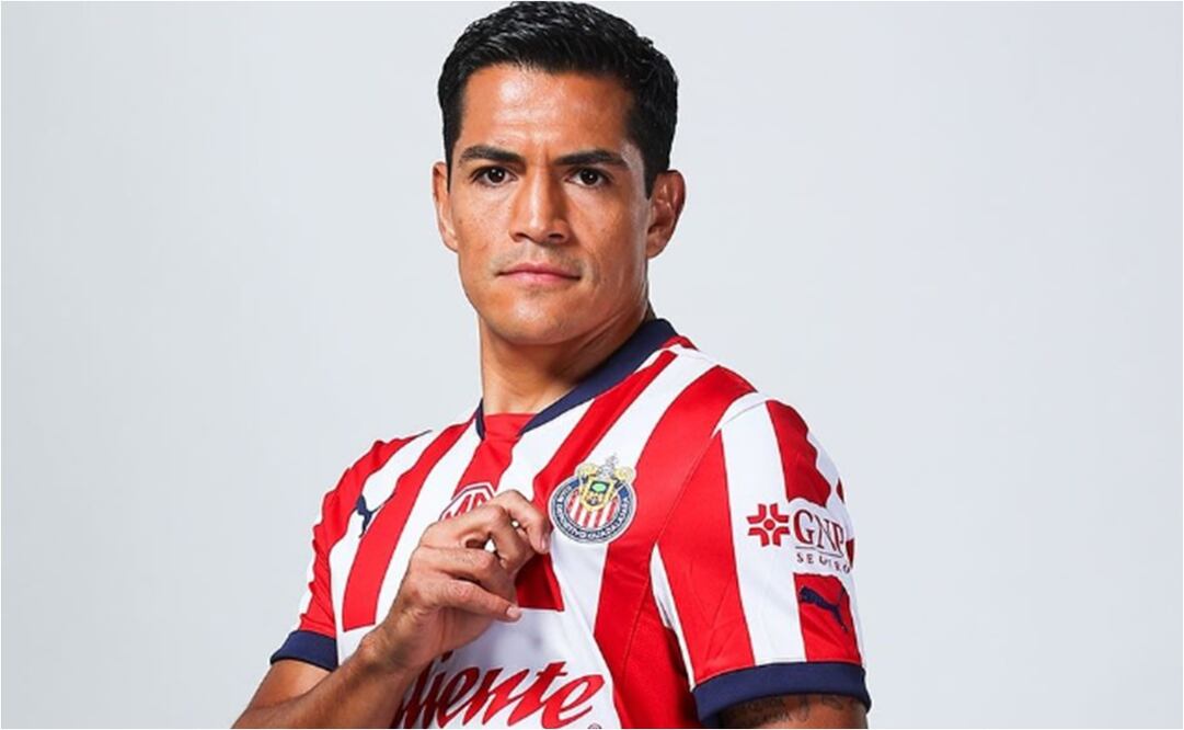 FOTO: Jesús 'Chapo' Sánchez anuncia su retiro tras 14 años en Chivas - @CHIVAS