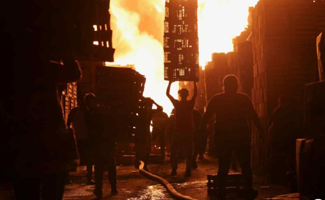 Tras el incendio se reportó saldo blanco Foto: Valente Rosas/El Universal