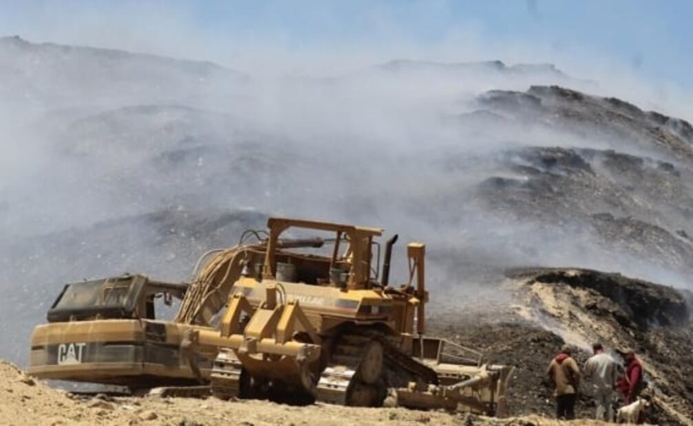 Incendio en tiradero de Chimalhuacán está en 40% sofocado, señalan autoridades