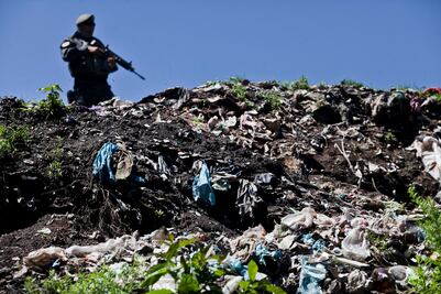 Experto peruano, en nuevo peritaje de basurero de Cocula