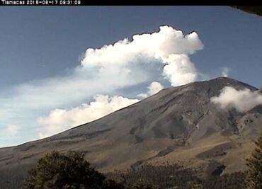 Popocatépetl volcano registers six explosions