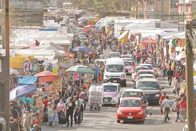 En Tepito se ponen bravos y desconocen semáforo rojo