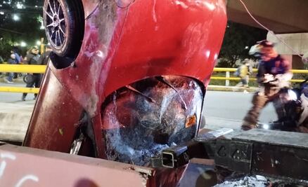 Cae auto al Río de los Remedios; conductor murió 