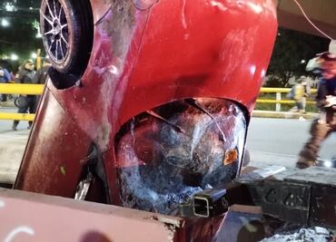 Cae auto al Río de los Remedios; conductor murió