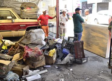 Gobierno de CDMX continúa atención de más de 700 casas afectadas por lluvias en Iztapalapa; realizan fumigaciones y entregan alimentos