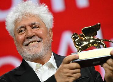 Pedro Almodóvar, León de Oro a la mejor película en Venecia por "La habitación de al lado"