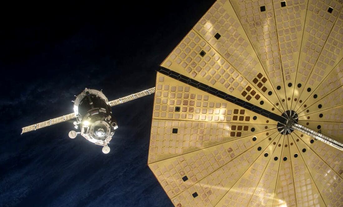 Fotografía de archivo que muestra a la nave rusa Soyuz TMA-19M a su llegada a la Estación Espacial Internacional. Foto: EFE, archivo