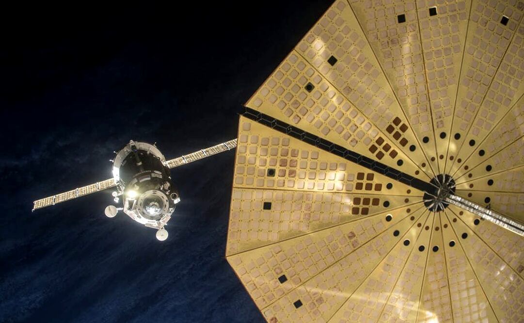 Fotografía de archivo que muestra a la nave rusa Soyuz TMA-19M a su llegada a la Estación Espacial Internacional. Foto: EFE, archivo