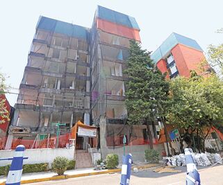 Cumplen exfuncionarios 1 año de fuga