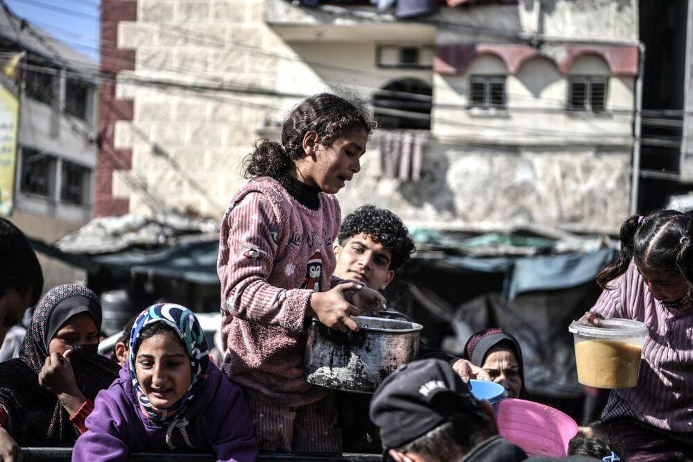 Las imágenes que muestran el hacinamiento en Rafah, el último refugio para 1,5 millones de palestinos