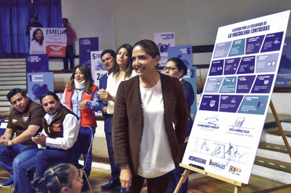 La abanderada de Por la CDMX al Frente, Alejandra Barrales, firmó el Convenio Pide IECM denunciar por la Seguridad en la delegación Magdalena Contreras. Foto: TOMADA DE TWITTER