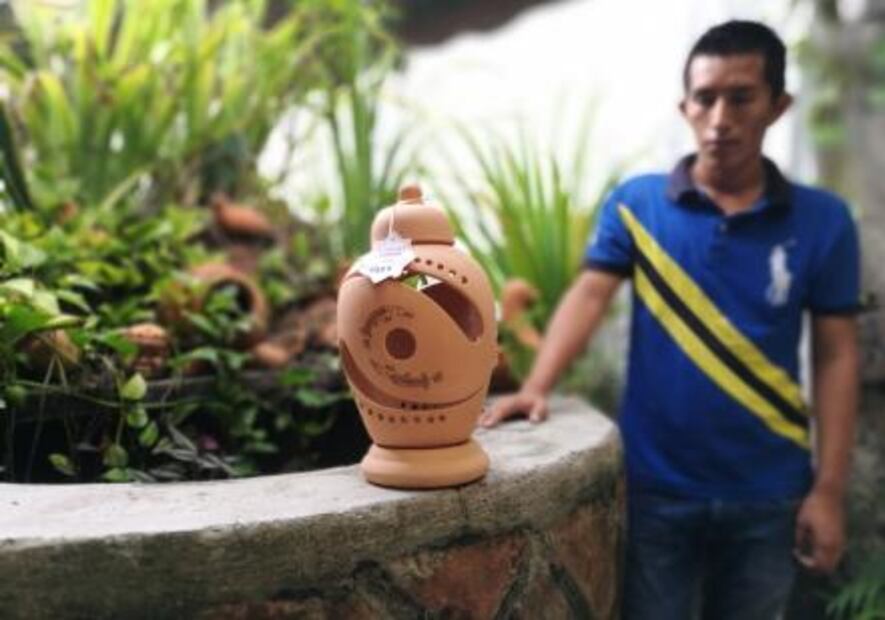 Pejelagartos salvan de la quiebra a alfareros en Tabasco