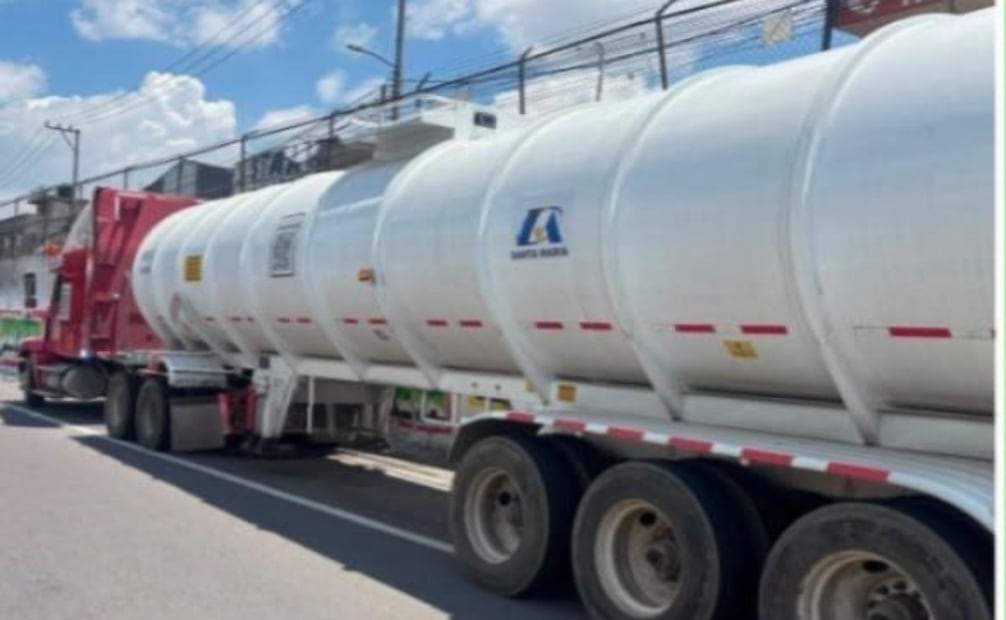 Detienen a conductor con 48 mil litros de hidrocarburo. Foto: Especial