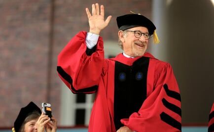 Sean héroes de película: Spielberg a graduados de Harvard