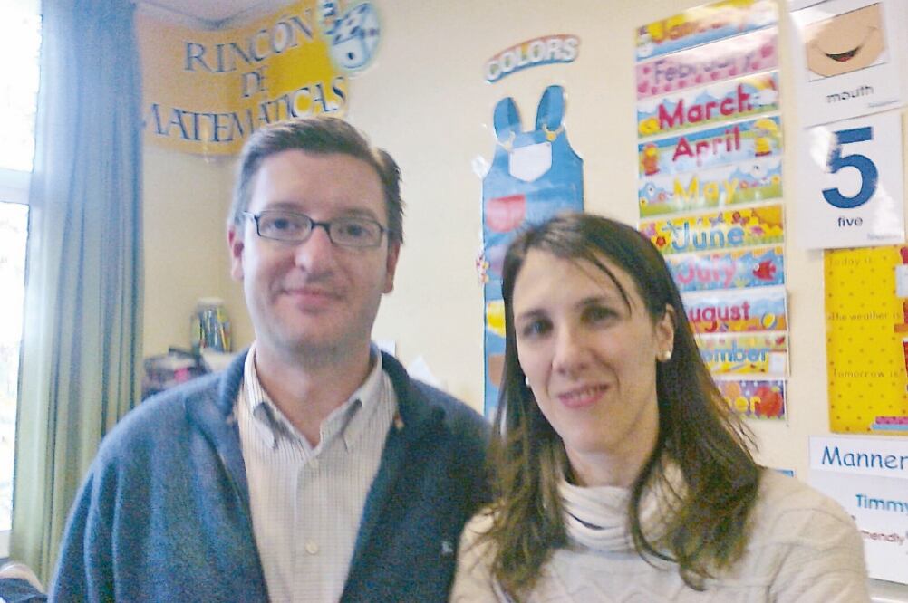 Luis Gascó y Cecilia dicen que no son “antivacunas” y reconocen que la decisión de dejar de inmunizar a sus hijos ha sido muy difícil. (CORTESÍA)