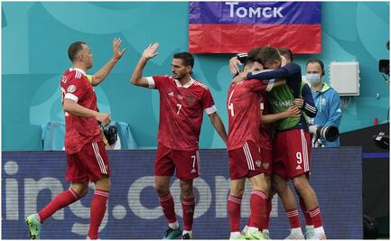 Rusia derrota a Finlandia y mantiene esperanzas en la Eurocopa 