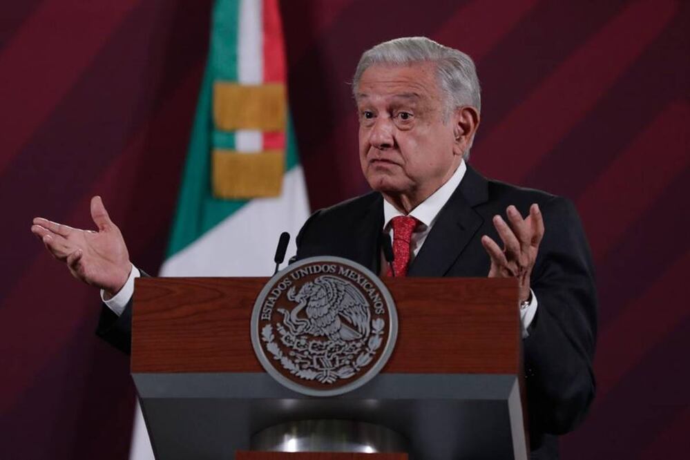 El presidente López Obrador anunció que suspenderá la distribución de los libros de texto gratuitos de la SEP en Chihuahua. Foto: Diego Simón Sánchez