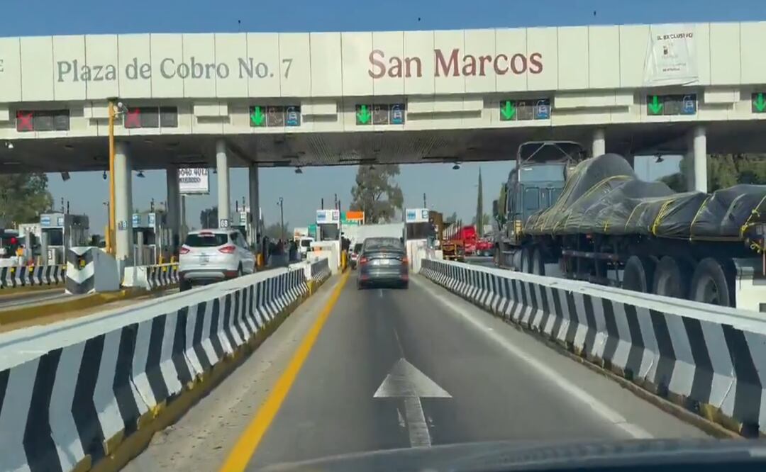 Protestas de la CNTE afectan autopistas; CAPUFE reporta bloqueos en plazas de cobro. Foto: Captura de pantalla
