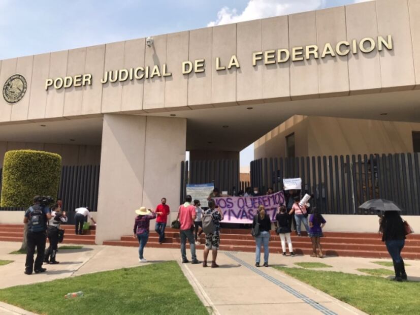 Roxana, joven que mató a su violador en Neza, exige justicia tras posible regreso a prisión