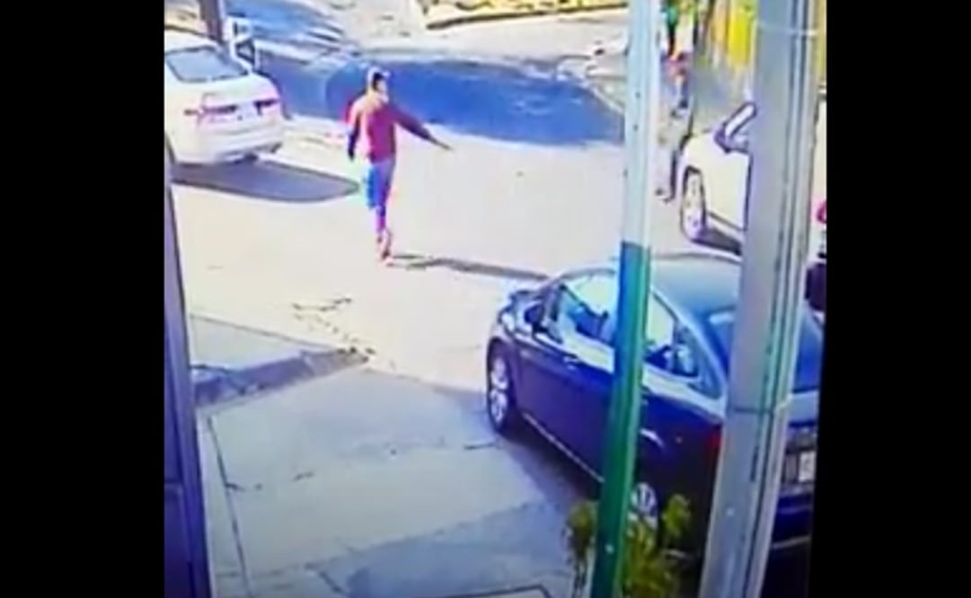 Video. Someten y roban a automovilista en Satélite