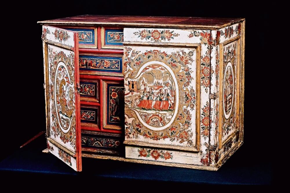 Papelera del siglo XVIII perteneciente a la colección del Museo Franz Mayer y que posteriormente viajará a Filipinas (CORTESÍA MUSEO FRANZ MAYER)