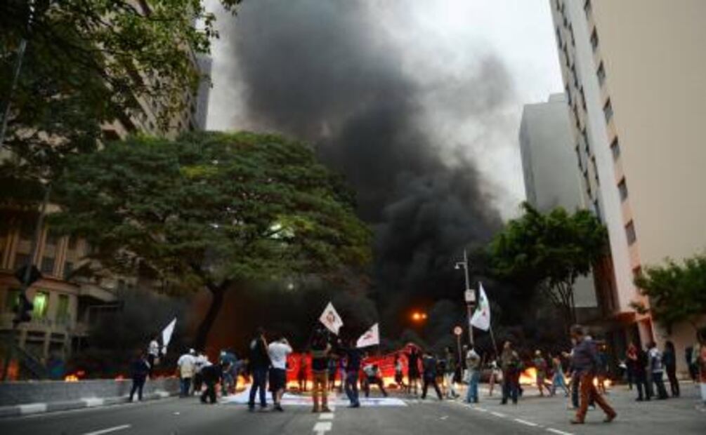 Brasil: Violentas protestas contra juicio a Rousseff