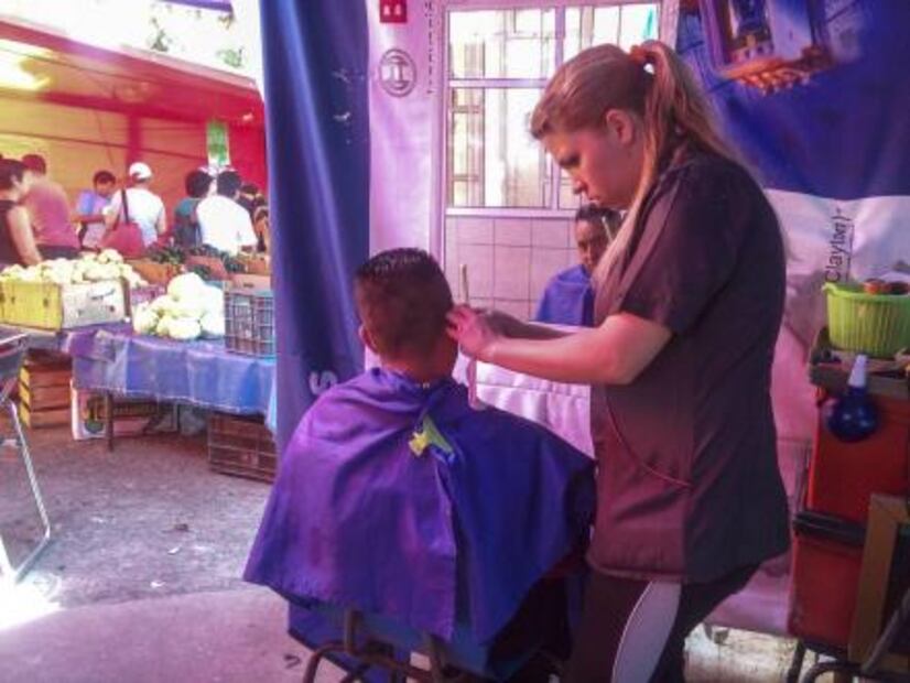 Los peluqueros “de paisaje” de avenida Zaragoza 