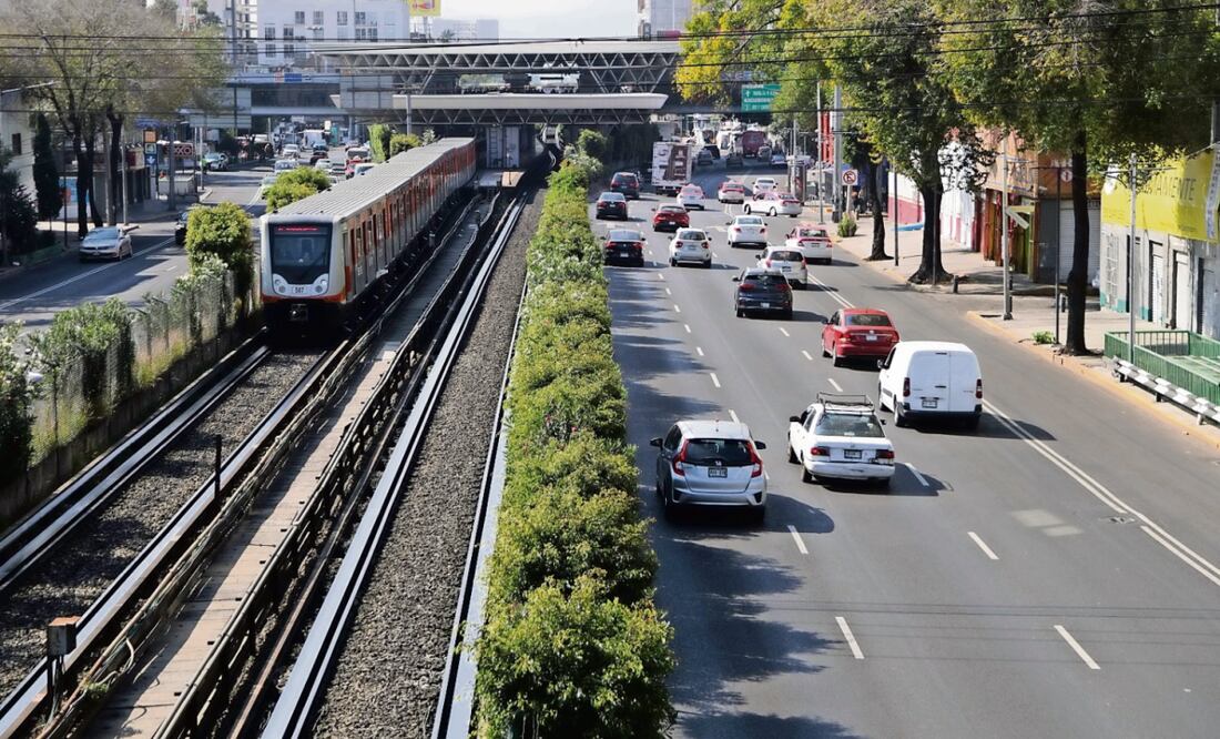 Calzada Flotante de Tlalpan afectará a la línea 2 del Metro, asegura líder del SNTSTC.
Foto: Archivo / EL UNIVERSAL