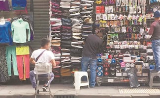 Piratería global de bienes llega a los 467 mil mdd: OCDE; señala correlación entre el comercio ilícito y la explotación laboral