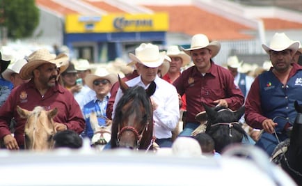 Mancera participa en Cabalgatas Villistas 2017; entrega patrullas en Parral