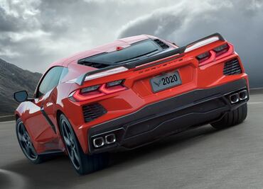 Empleados de GM son arrestados por echar "carreritas" en Corvette C8