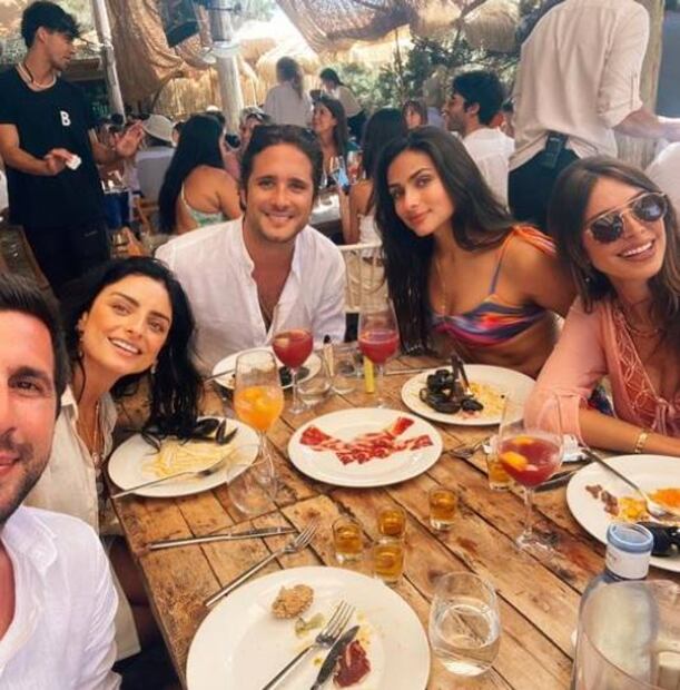 Sorprende el parecido entre Renata Notni y Aislinn Derbez