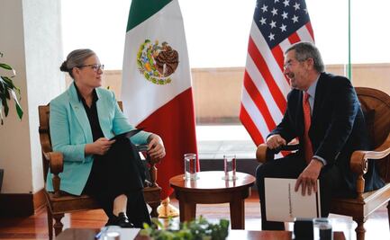 De la Fuente se reúne con Katie Hobbs, gobernadora de Arizona; dialogan sobre turismo y la industria de semiconductores