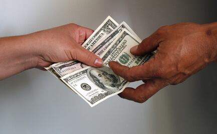 Facilitarán uso de matrícula consular para abrir cuentas a migrantes y agilizar envío de remesas