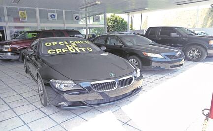 Crédito automotriz sigue sobre ruedas, Banxico