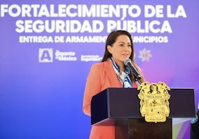 Tere Jiménez entrega armamento a corporaciones de Seguridad Pública de Aguascalientes; "estamos de su lado", asegura