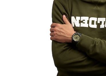 BR 03 Diver Military, paso de gigante