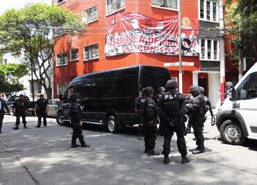 Police raid building in Condesa neighborhood